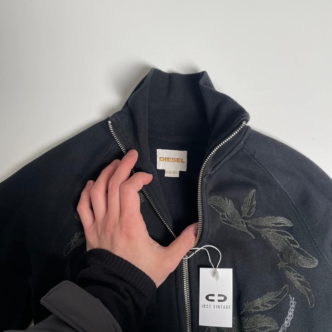 디젤 나뭇잎 체인 프린트 롱 립 져지 자켓 상품이미지7