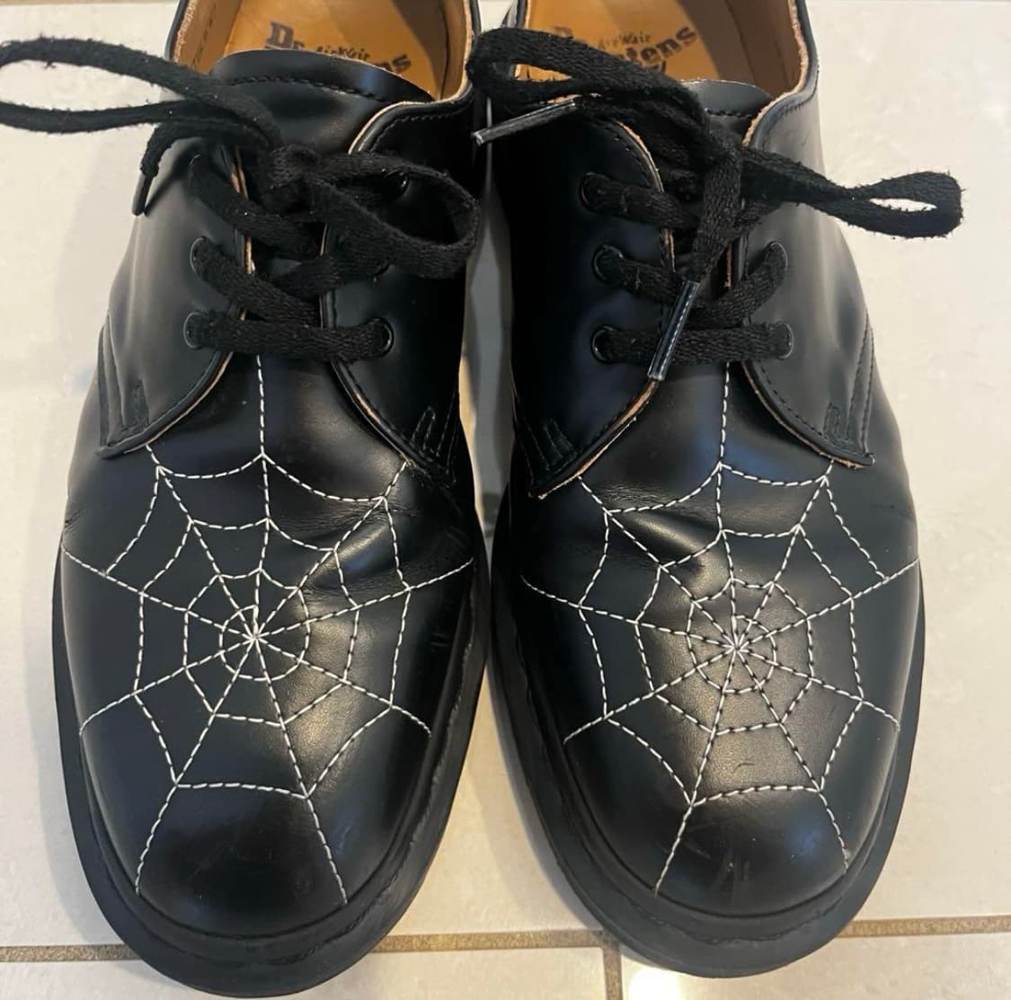 Dr. Martens x Supreme Spiderweb 3-Eye 상품이미지4