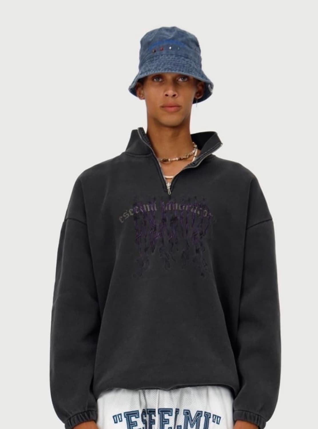 덱스 착용 에씰미 집업 팔아요 상품이미지3