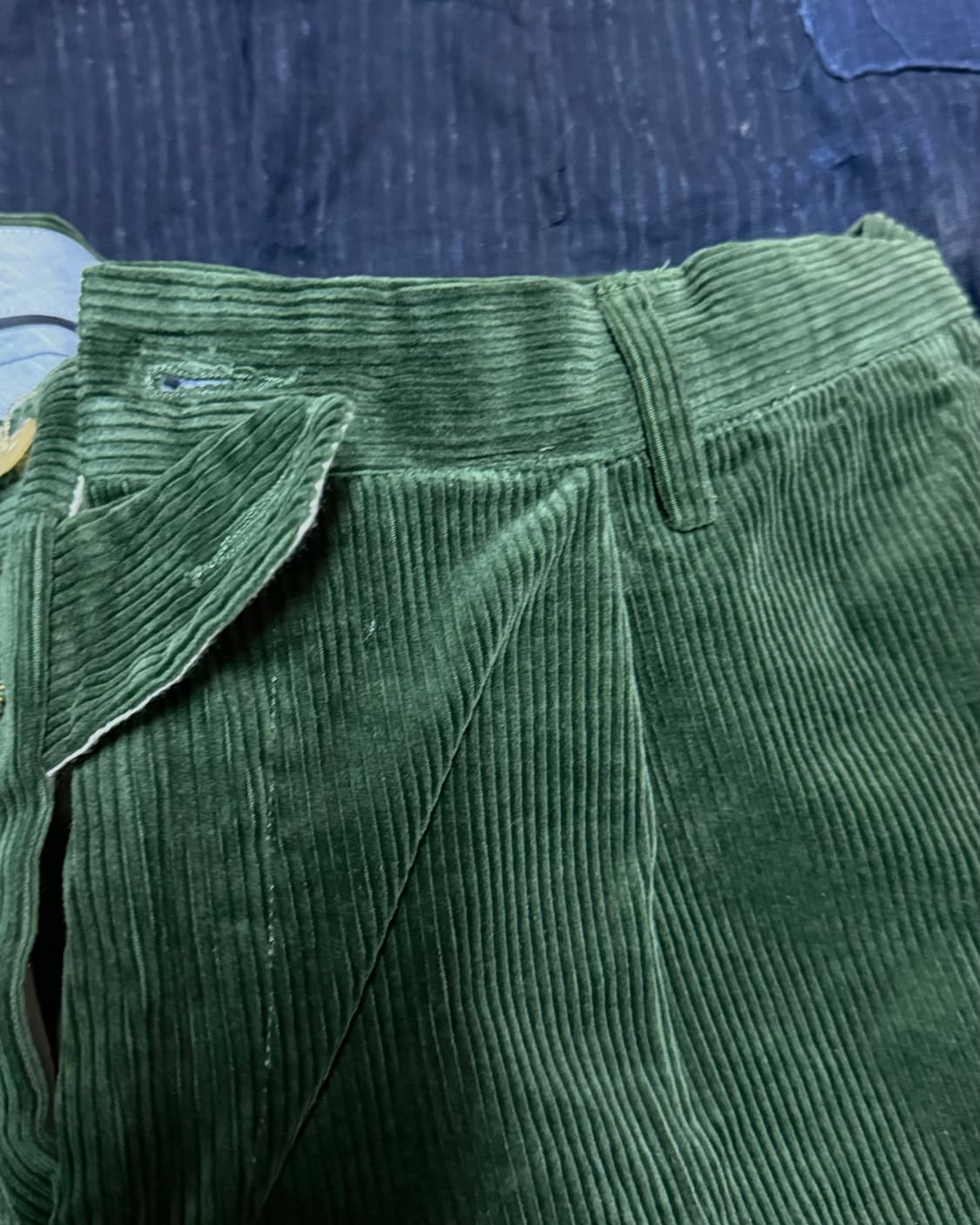 폴로 랄프로렌 원턱 클래식 핏 코듀로이 팬츠 34 [그린] 상품이미지5