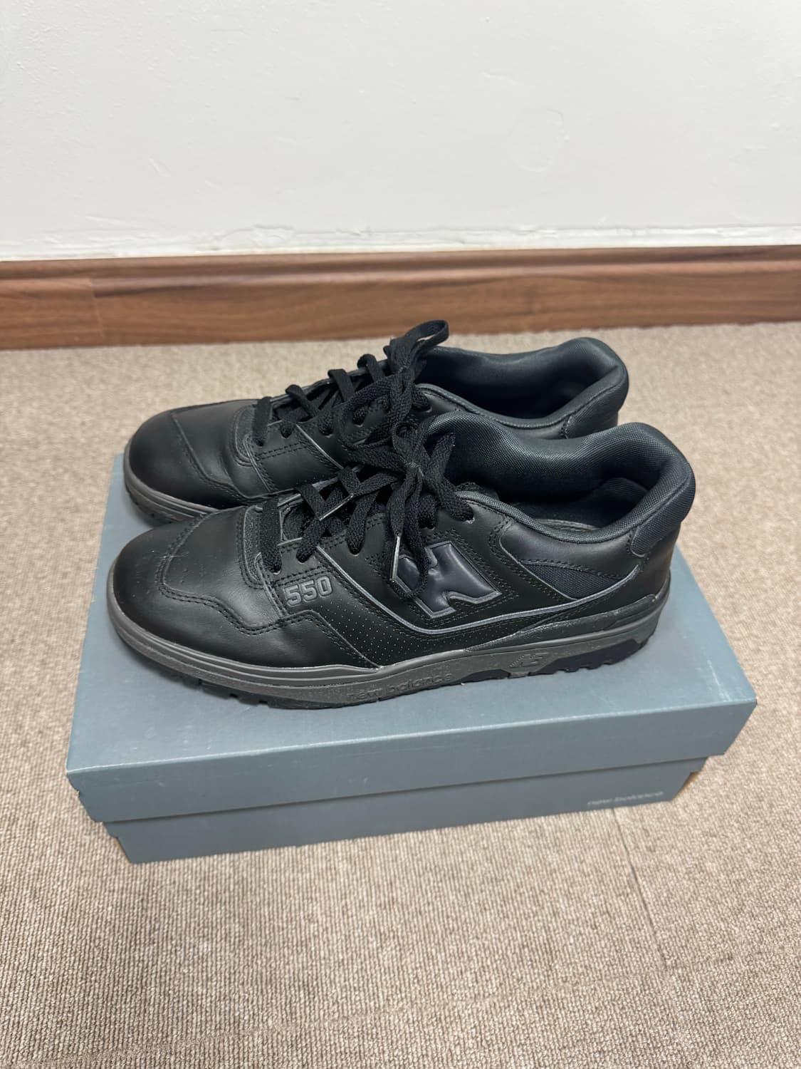 뉴발란스 550 트리플블랙 280사이즈 상품이미지3