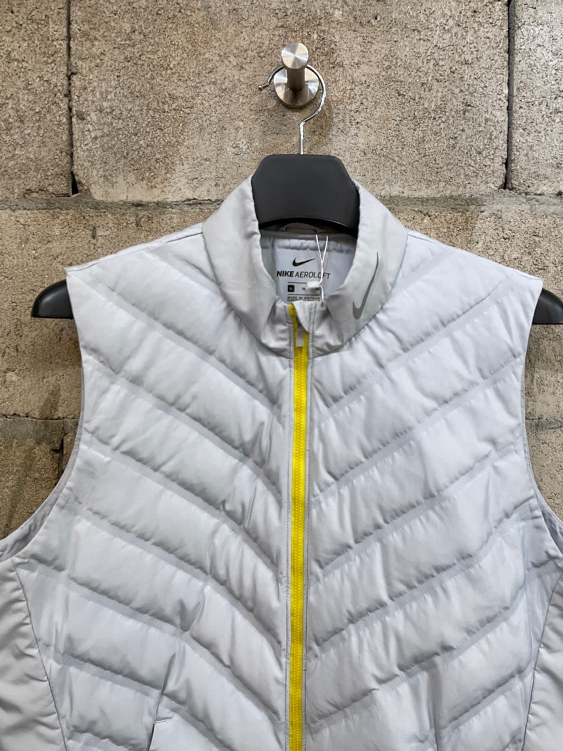 나이키 에어로로프트 베스트  상품이미지5