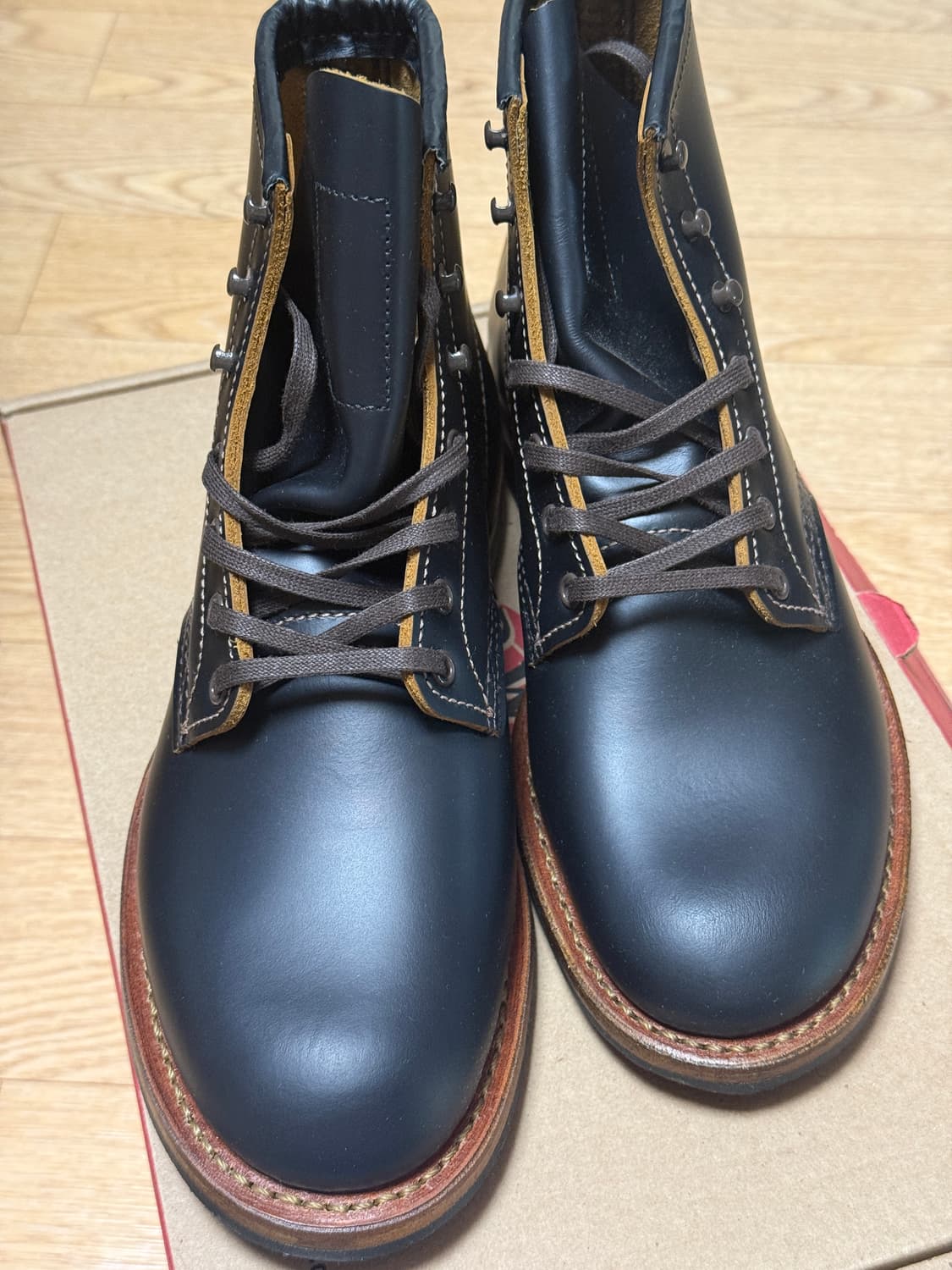 레드윙 9060플랫박스 6.5d 245mm 새상품 상품이미지1