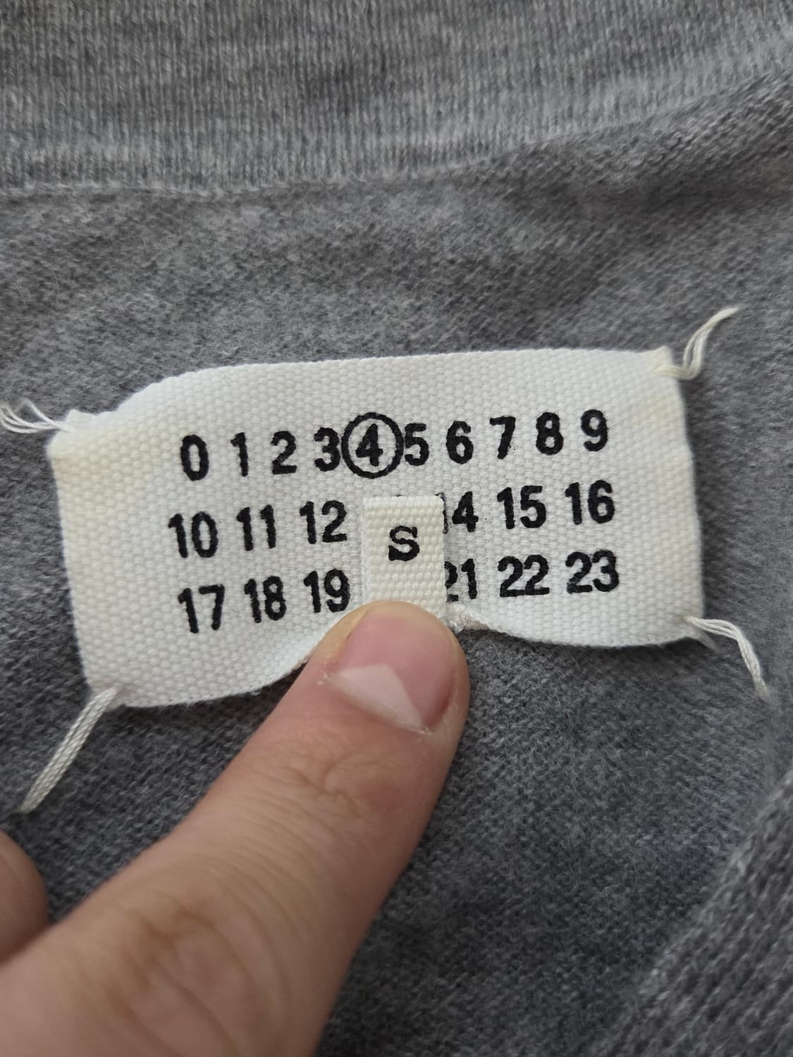 (정품) [메종 마르지엘라] 4 엘보 패치 폴로 니트 | 00130 상품이미지4