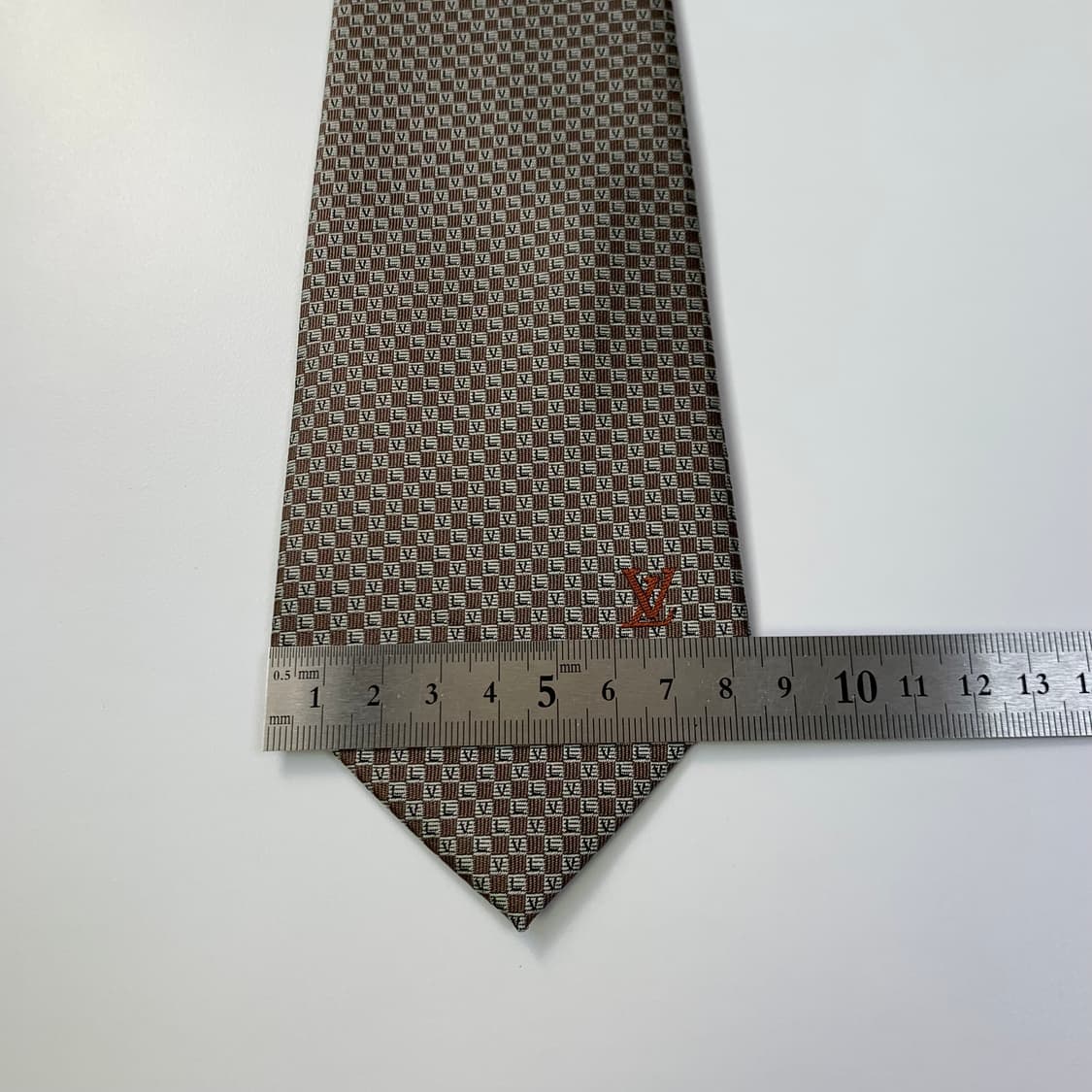 루이비통 다미에 명품넥타이 스몰 모노그램 A+등급 8.3cm 클래식룩 상품이미지10