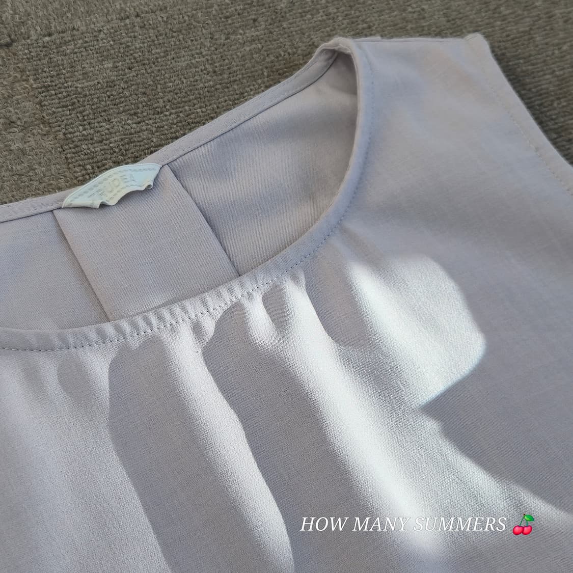 라이트 퍼플 슬리브리스 블라우스 상품이미지6