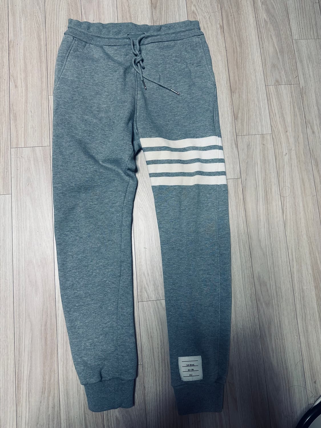 (1)톰브라운 사선 스웻팬츠 상품이미지1