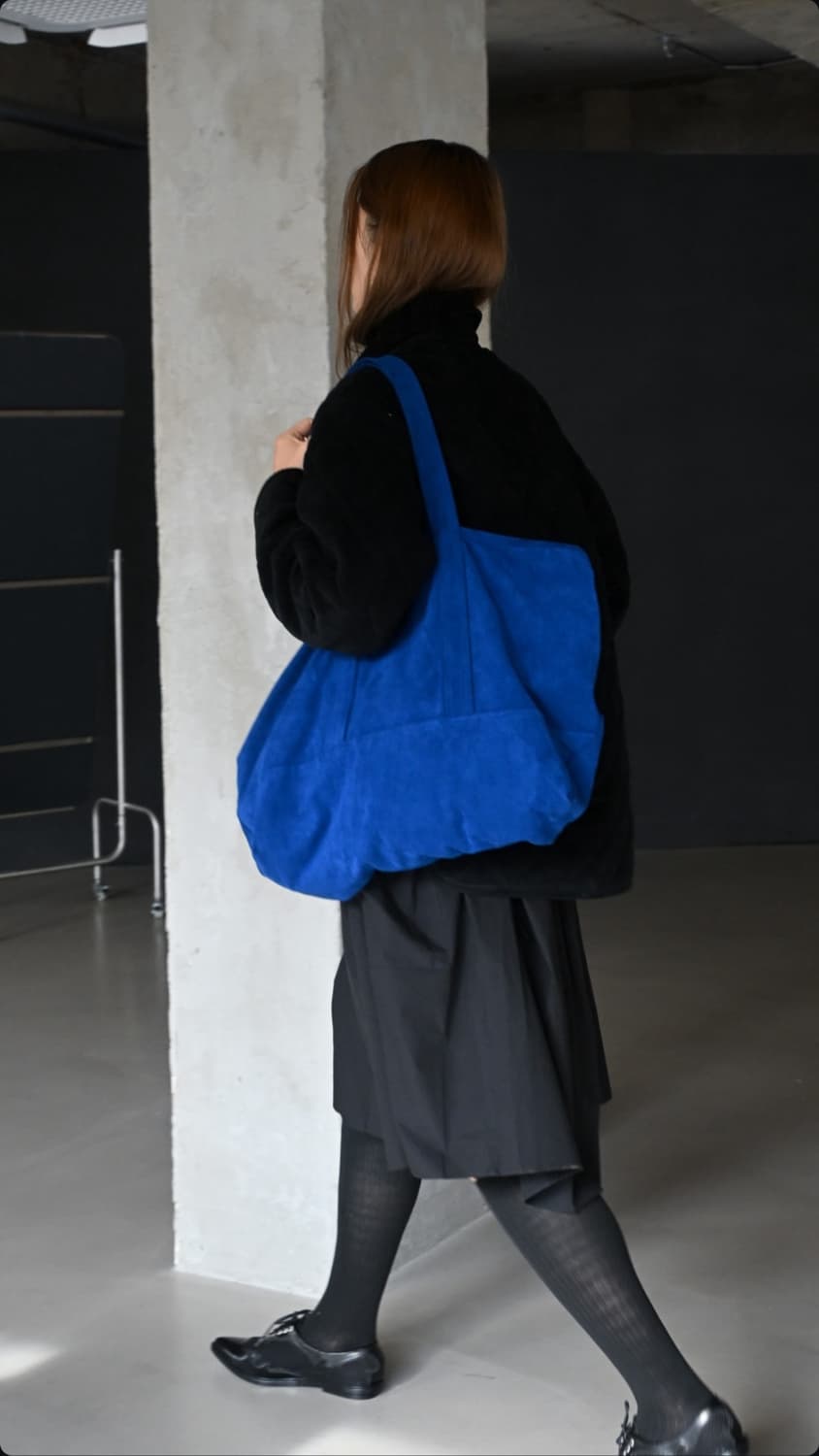 태이 스웨이드 빅 토트백 블루 상품이미지3