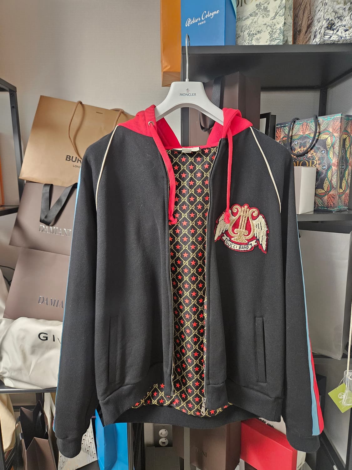 구찌 집업후드 점퍼 판매합니다. 상품이미지2