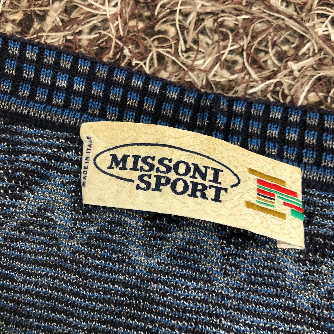 미쏘니 울 멀티컬러 지그재그 패턴 니트 상품이미지4