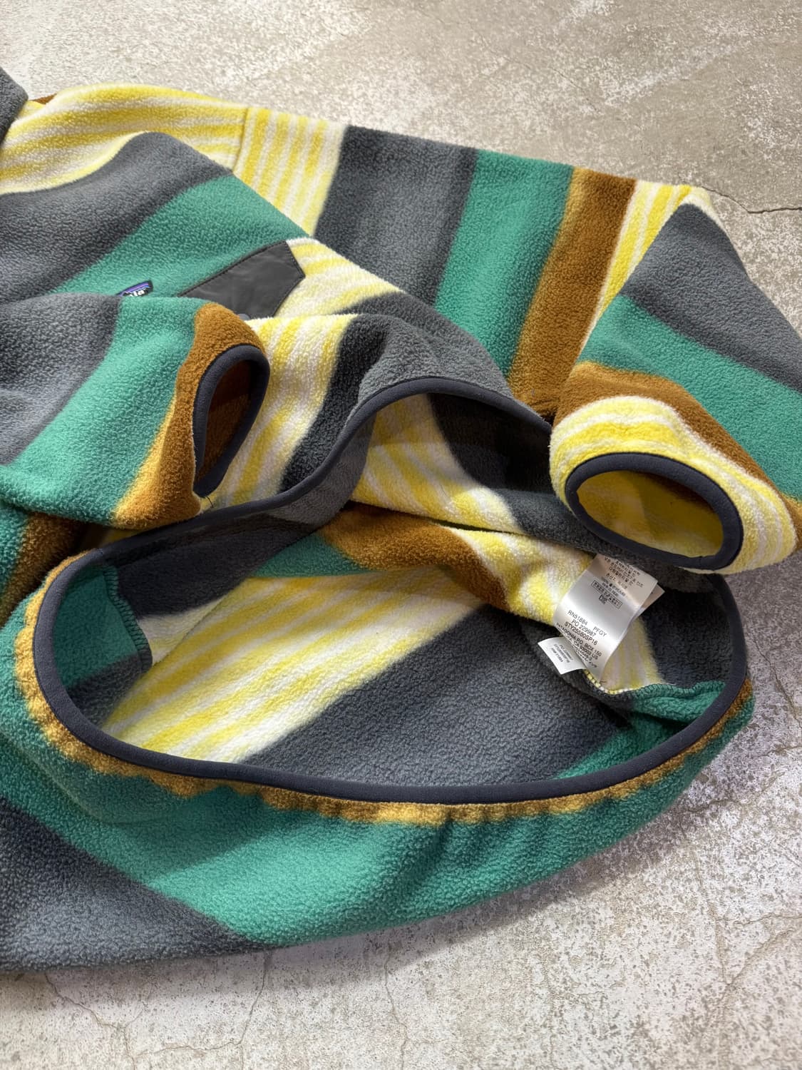 파타고니아 멀티컬러 스트라이프 신칠라 상품이미지6