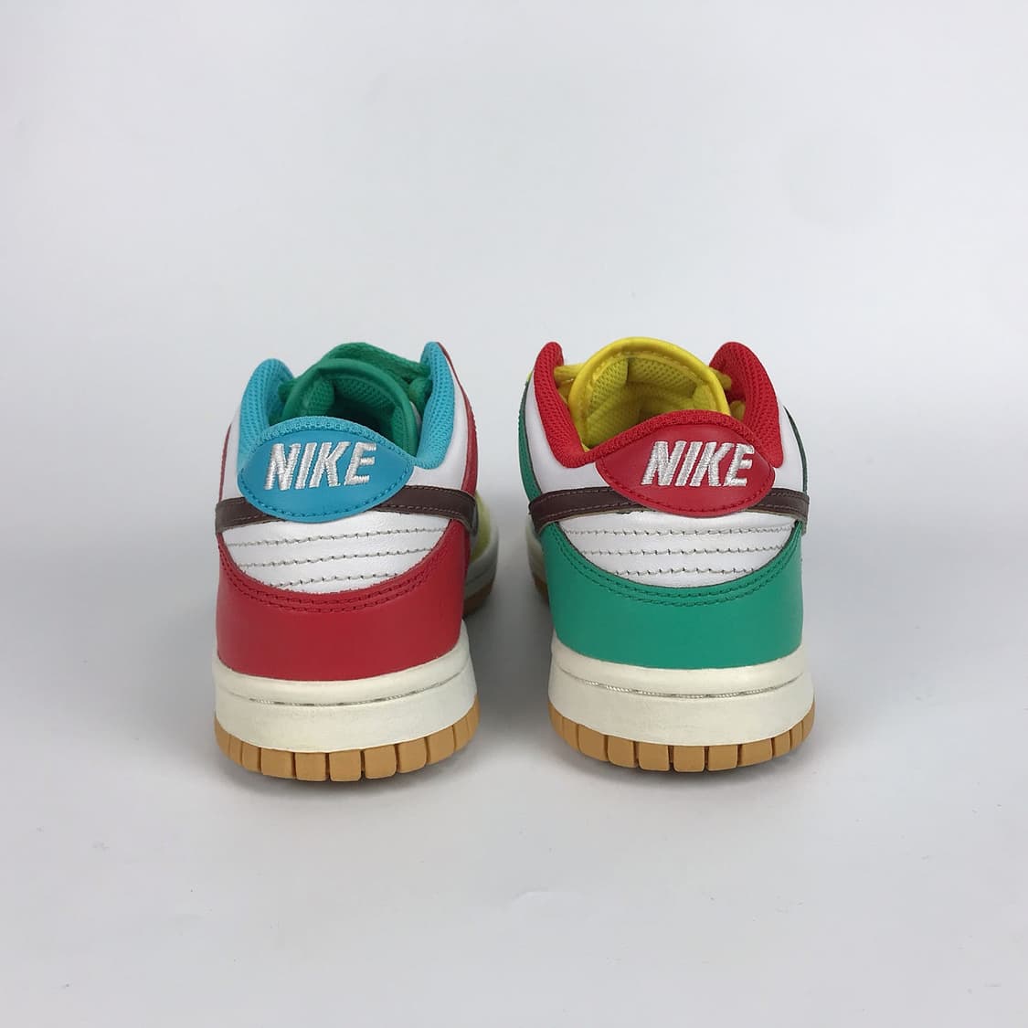 나이키 덩크 로우 SE 프리 99 GS 스니커즈 신발 여성230(225) 상품이미지5