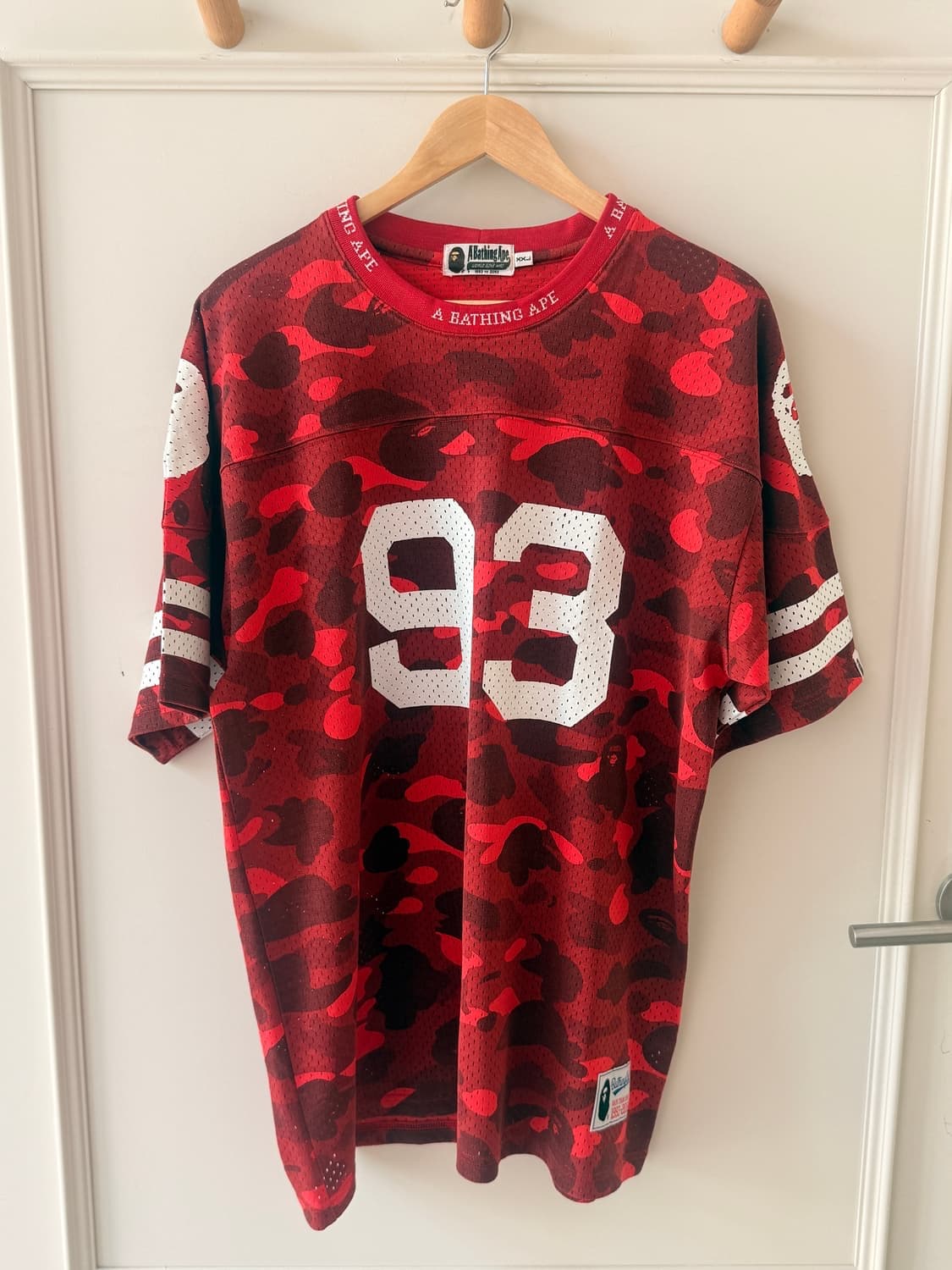 베이프(A Bathing Ape BAPE) 메쉬 카모 풋볼 티셔츠 상품이미지1