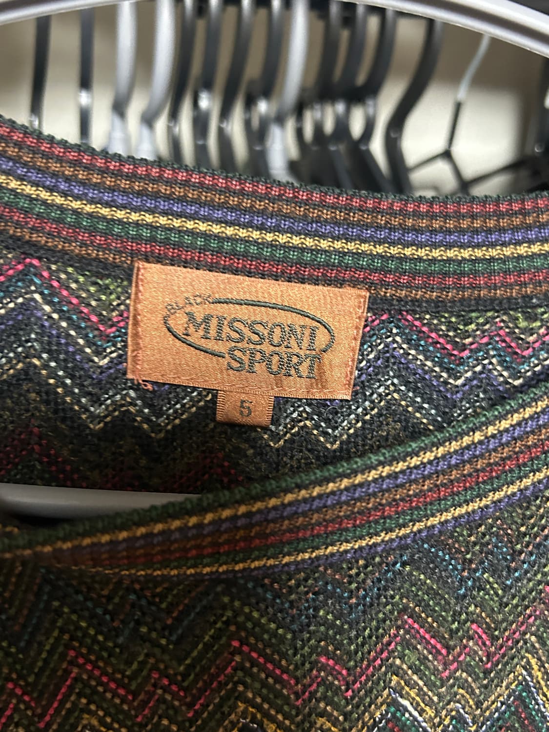 미쏘니 스포츠 패턴 니트 상품이미지2