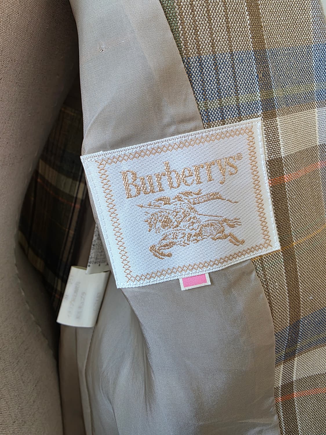 Burberrys 올드 버버리 각인버튼 체크 패턴 자켓 상품이미지5