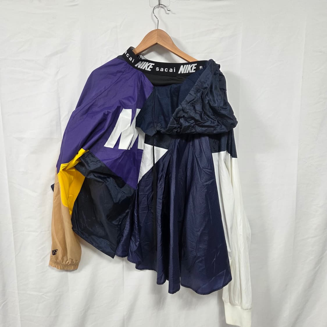 나이키 x 사카이 후디드 아노락 바람막이 상품이미지3