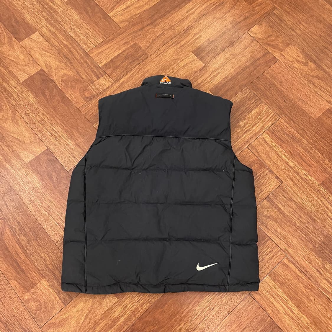 나이키 ACG 00s 패딩조끼 상품이미지2