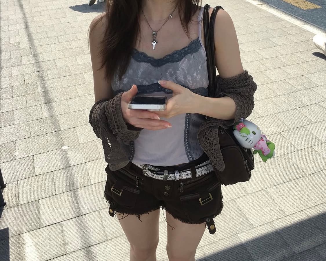 애즈온 KISSES LACE TOP 상품이미지2
