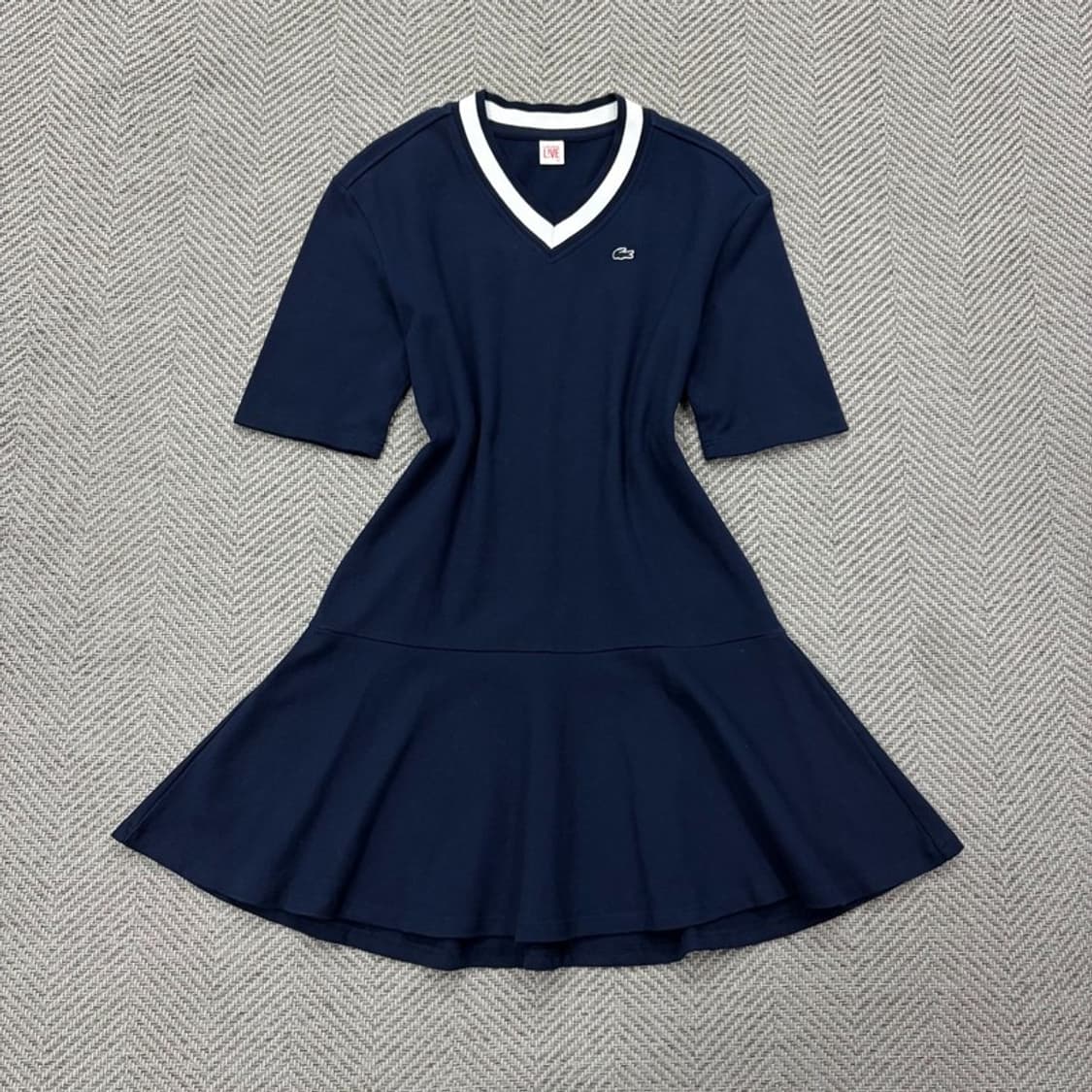 라코스테 브이넥 원피스 v2789 상품이미지1