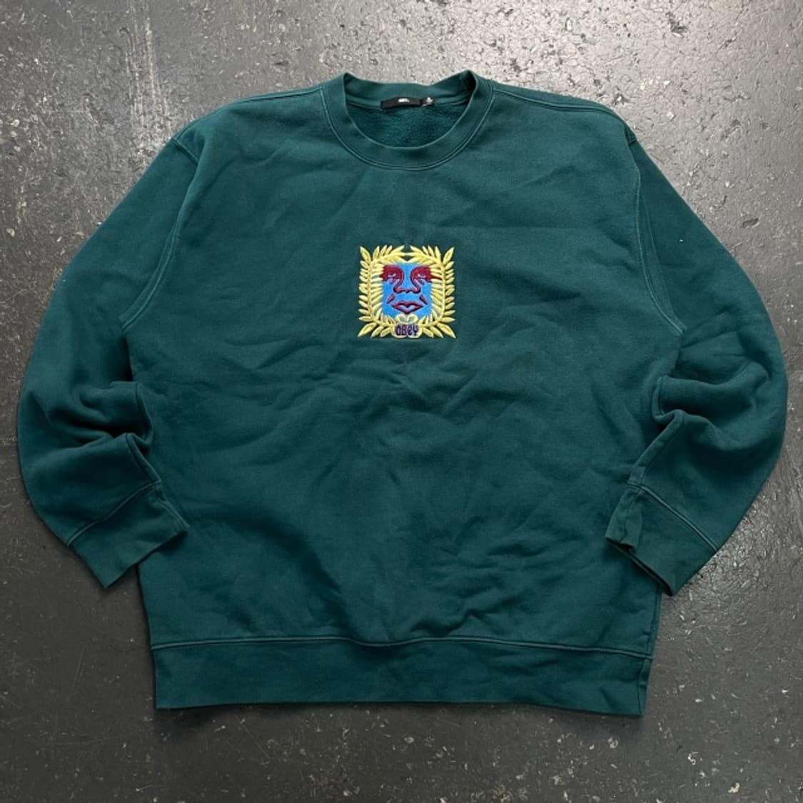 100 오베이 맨투맨  상품이미지1