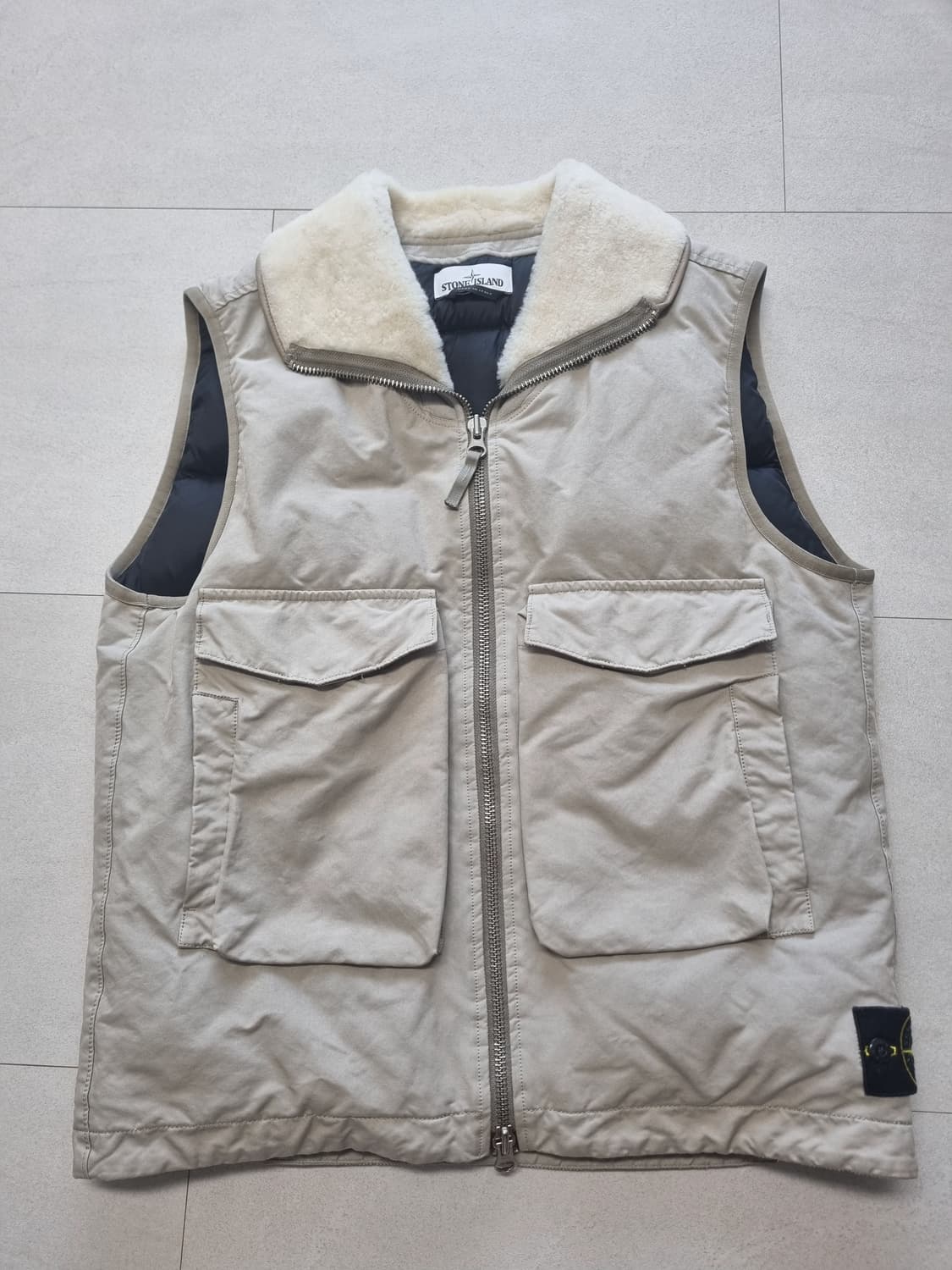 스톤아일랜드 다비드 조끼 베이지 상품이미지1