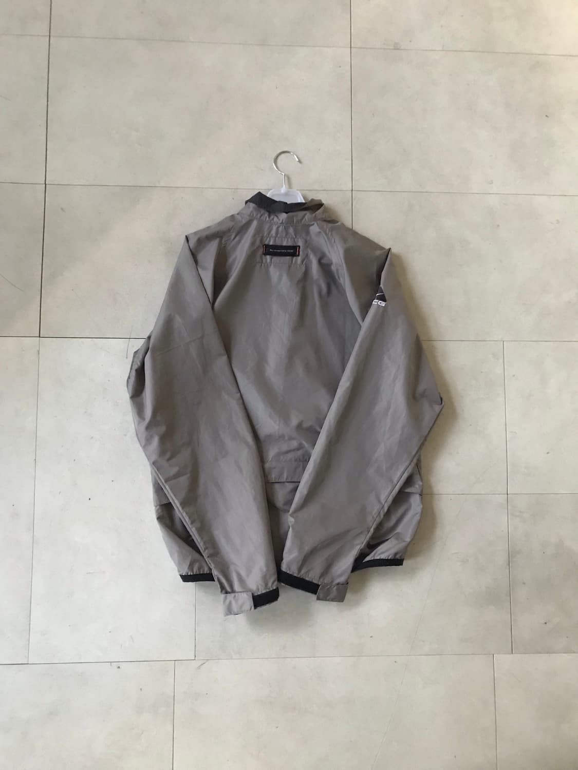 나이키ACG 브라운 웜업 상품이미지7