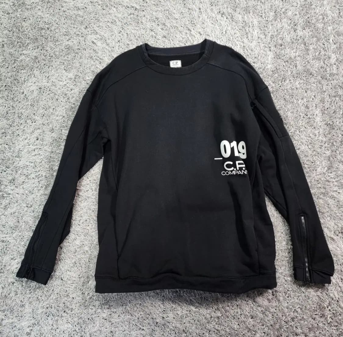 C.P컴퍼니 맨투맨 L 상품이미지1