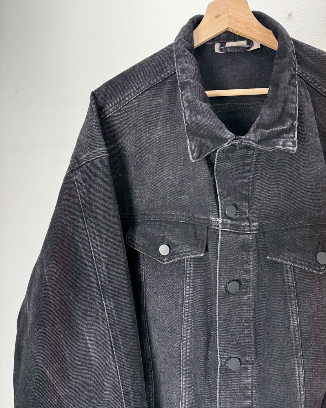 피어 오브 갓 23ss 더 블랙 컬렉션 데님 자켓 블랙 상품이미지2