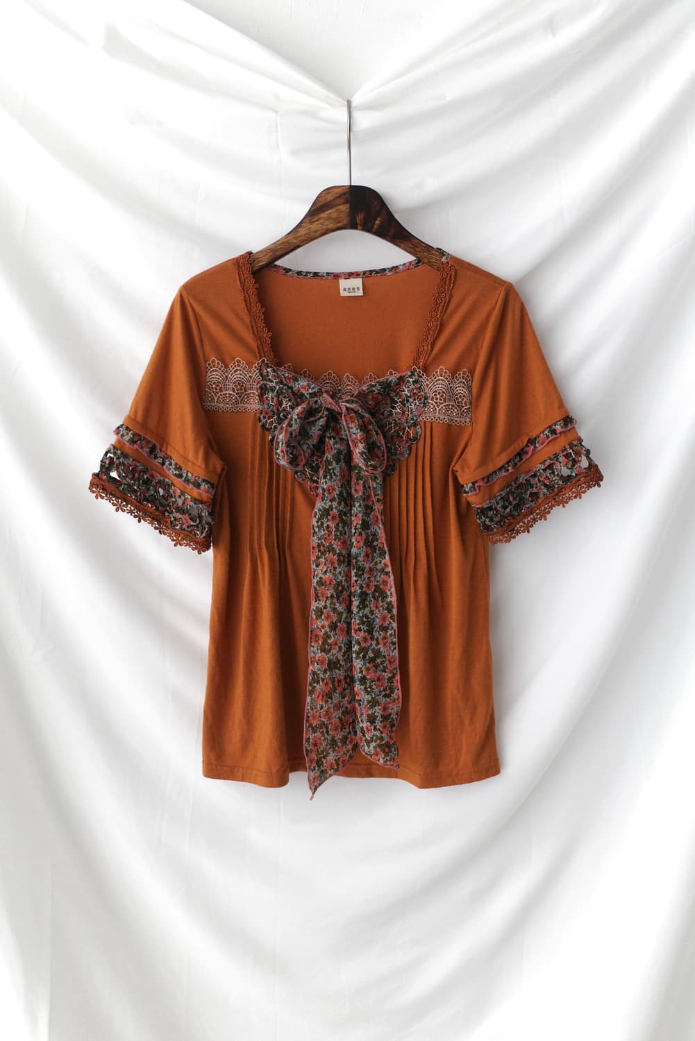 axes femme) flower tie half T  상품이미지1