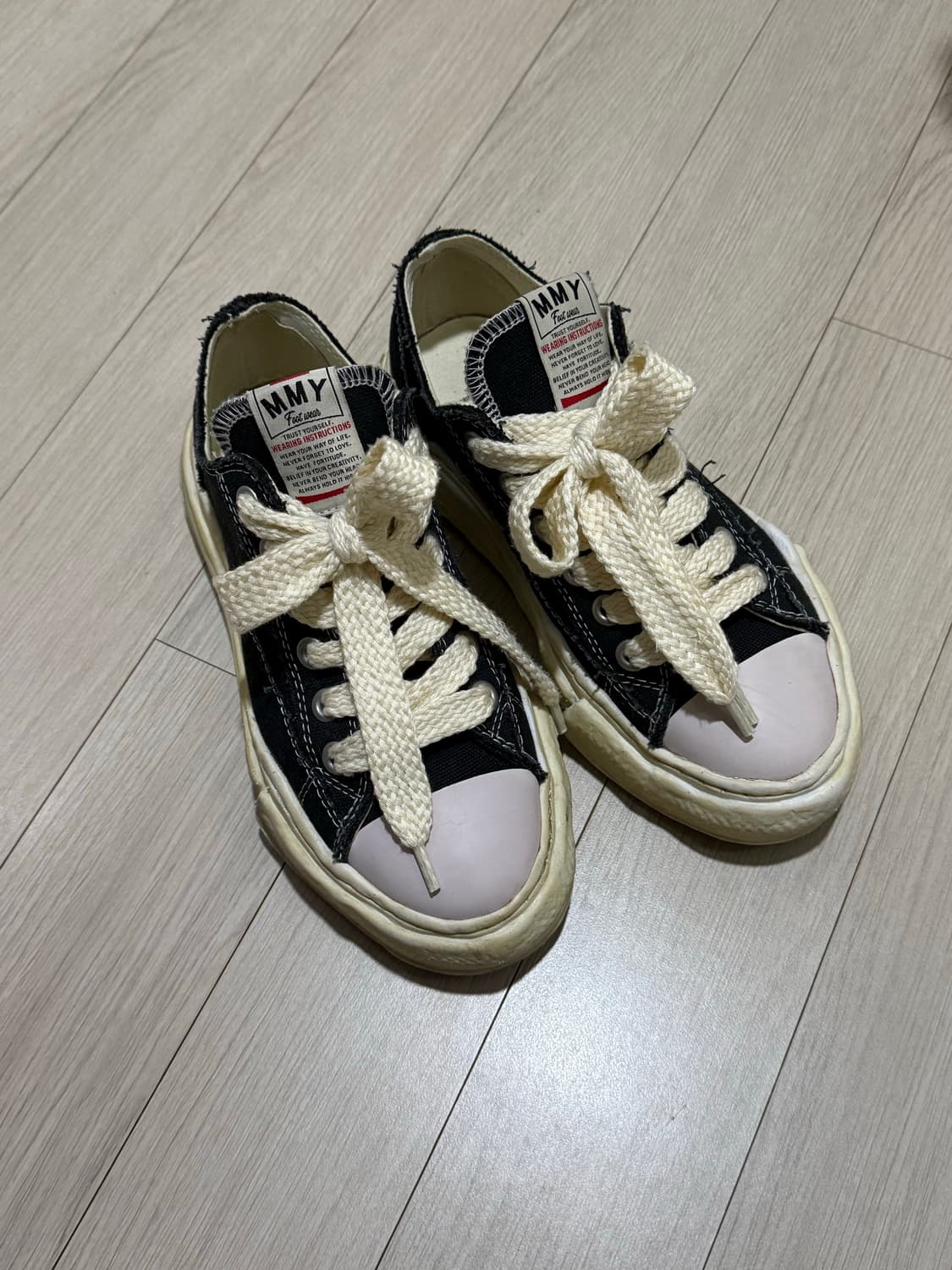 메종 미하라 야스히로 피터슨 OG 솔 오버다이드 캔버스 로우탑 스니커즈 상품이미지1