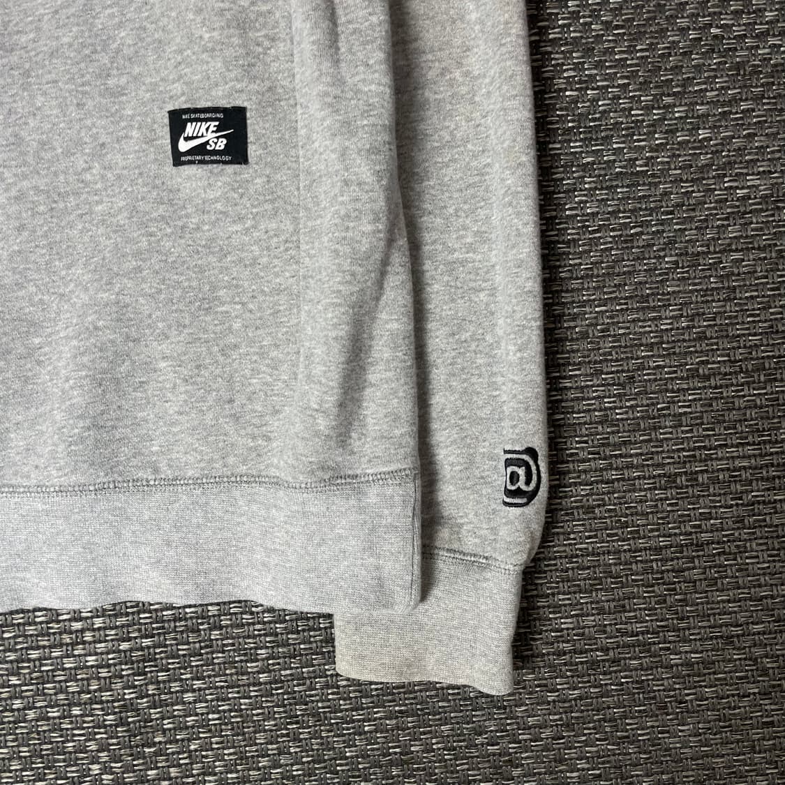 나이키SBX베어브릭 풀오버 로고 그레이 후드 S 상품이미지4