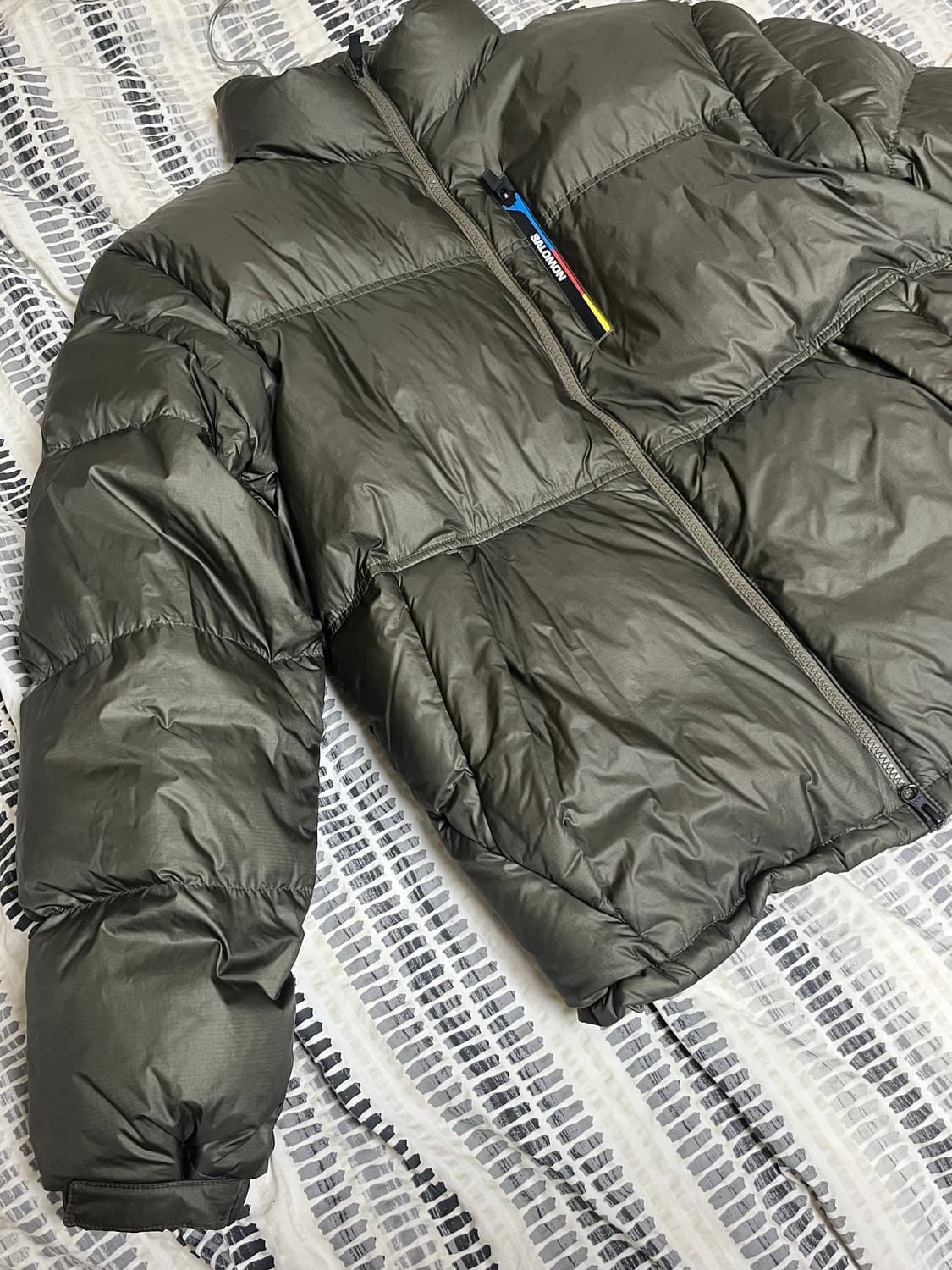 살로몬 컨투어 다운 자켓 카키 size M(상태 매우 좋음) 상품이미지2