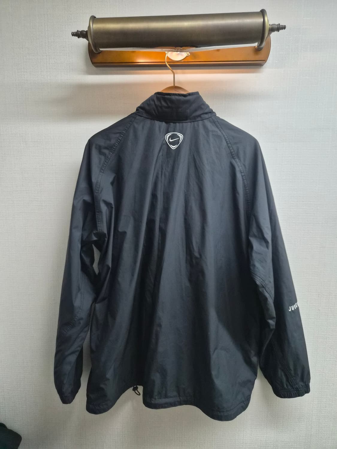 L/105) 나이키 05시즌 유벤투스 트랙자켓 팝니다 상품이미지2