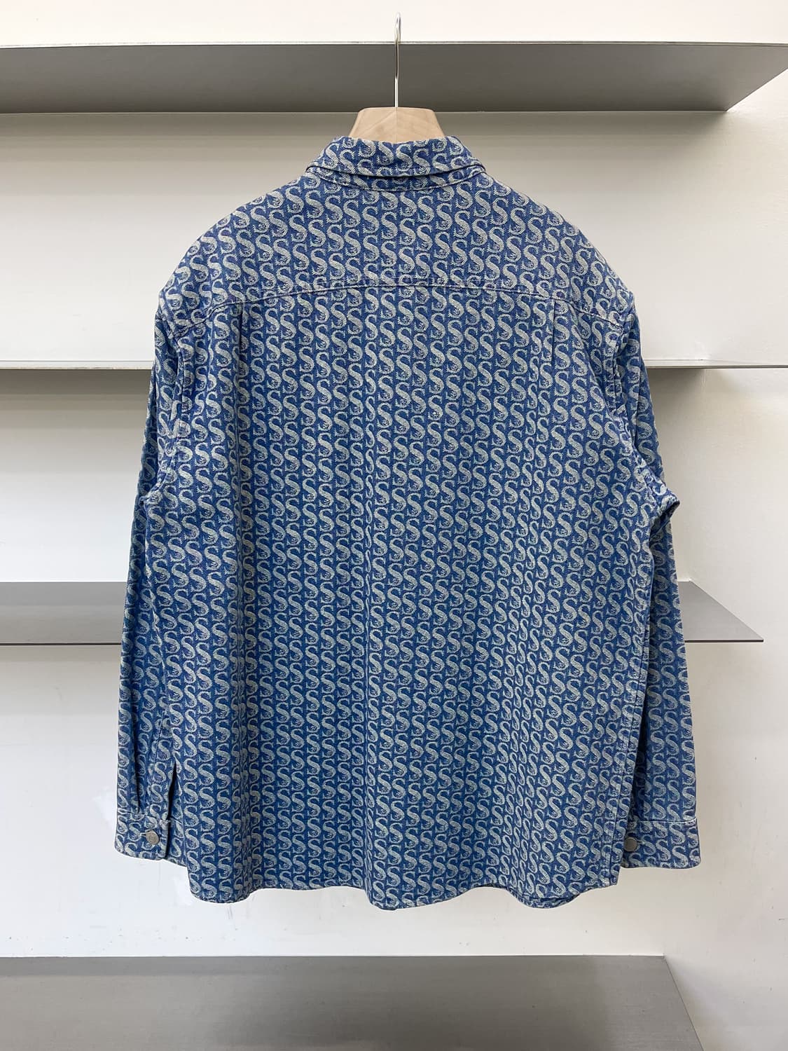  슈프림 21fw 모노그램 데님 셔츠 상품이미지5