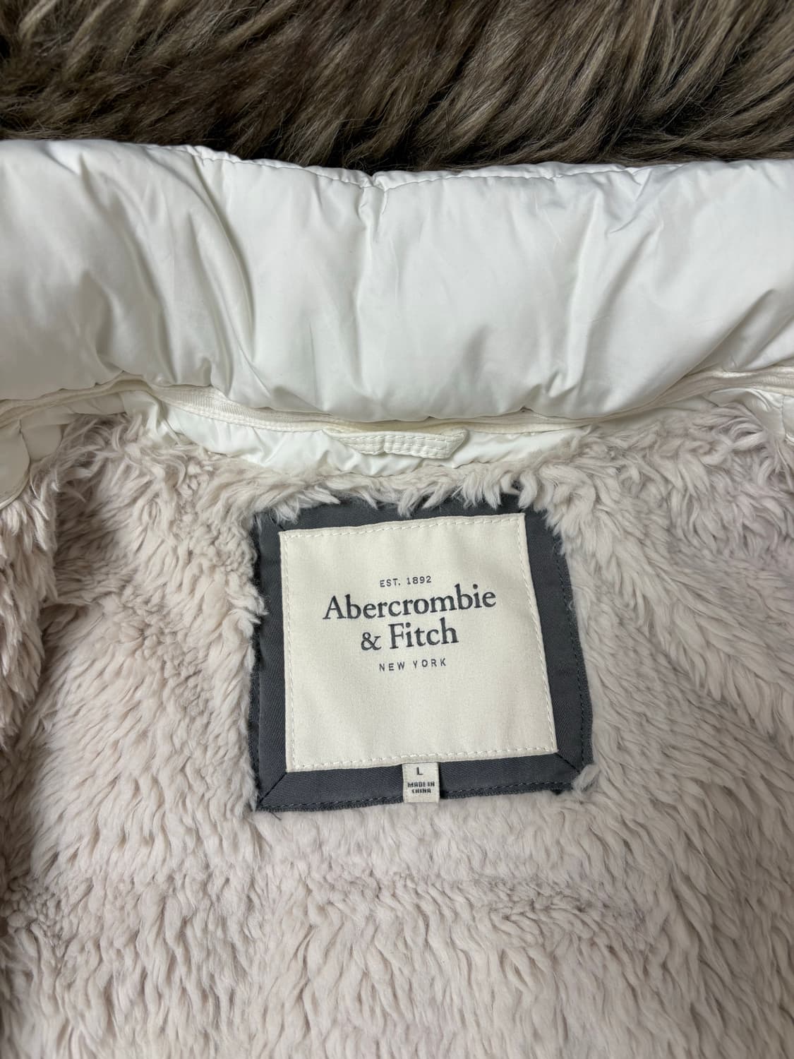 아베크롬비 울프죠 패딩 화이트 L 상품이미지3