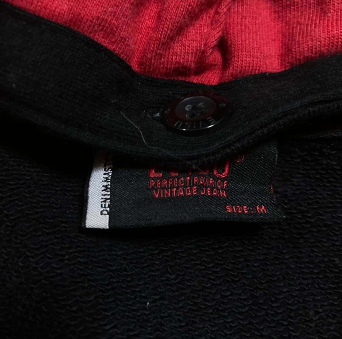 에비수 로고 라인 블랙 후드 집업 상품이미지3