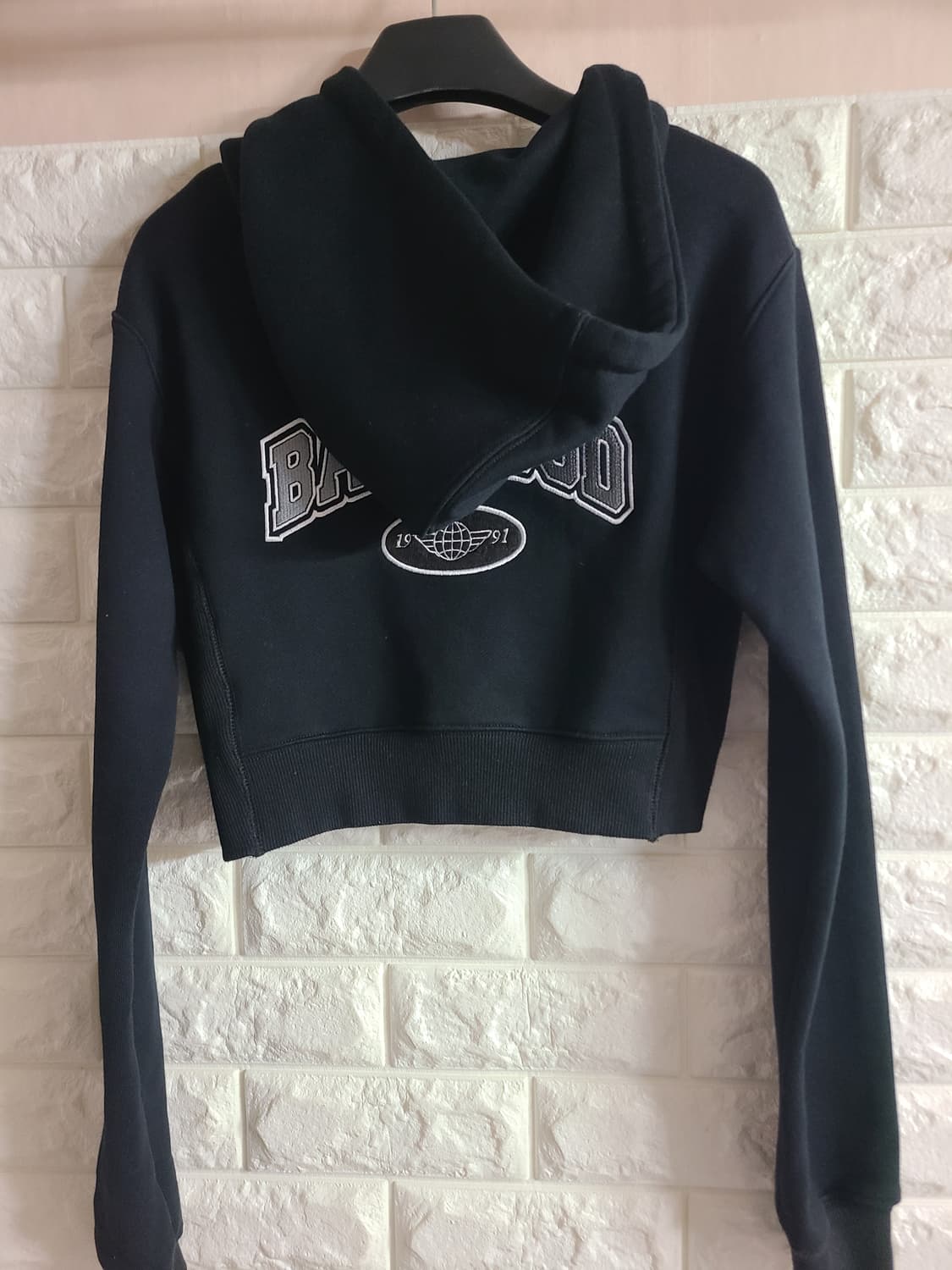 배드블러드 크롭 후드집업 블랙 S 상품이미지3