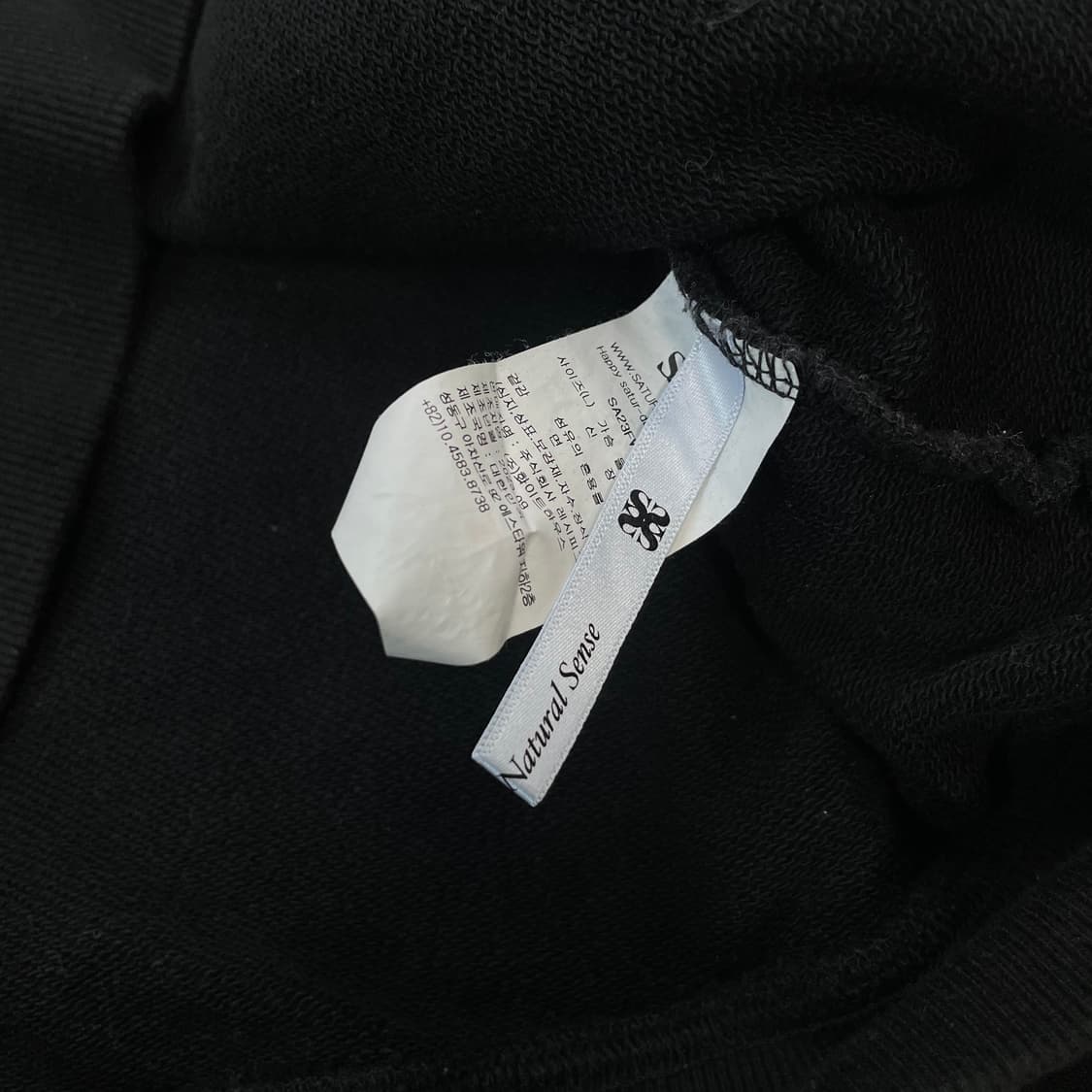 세터 Satur 카프리 시트론 드로잉 그래픽 후드티 블랙 상품이미지5