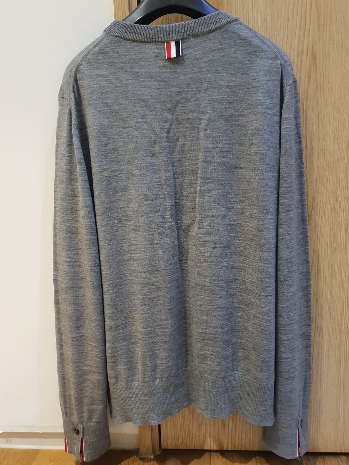 톰브라운 남성 니트 판매합니다! 상품이미지2