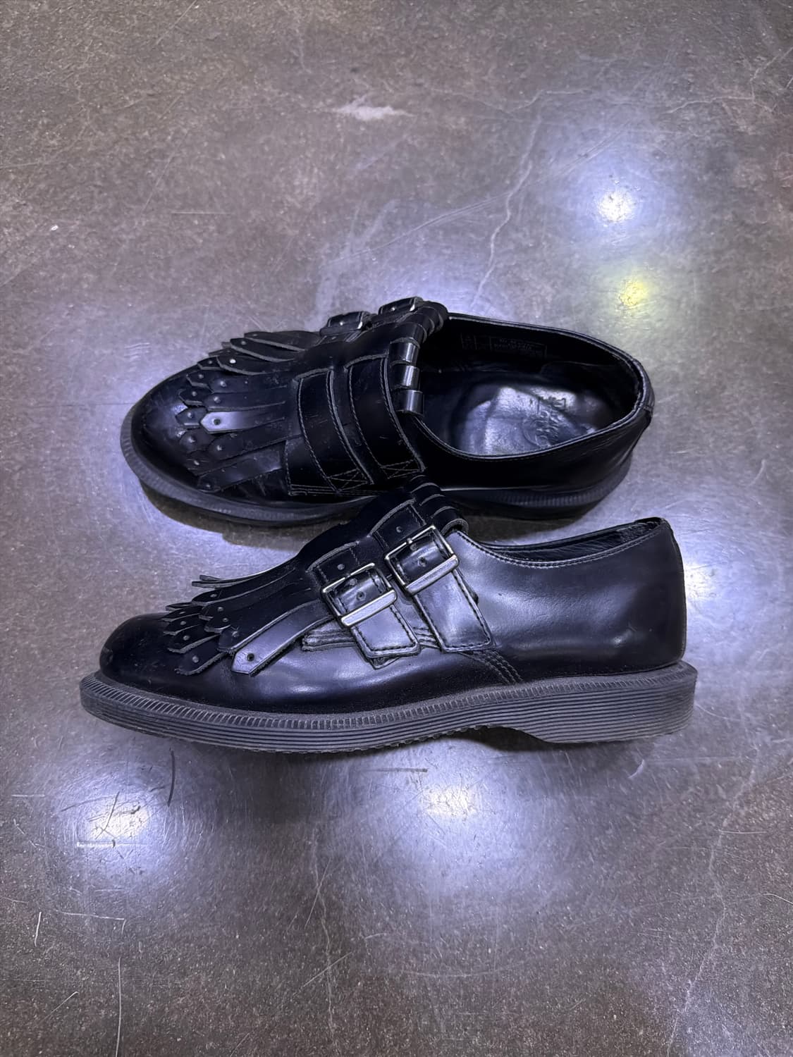 닥터마틴 엘라리아 벨트 태슬로퍼 블랙 230 상품이미지6