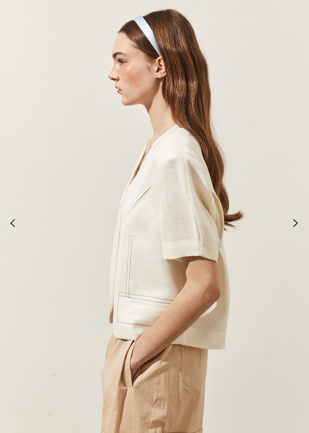 아위(ahwe) 브이넥 반팔 자켓 상품이미지3