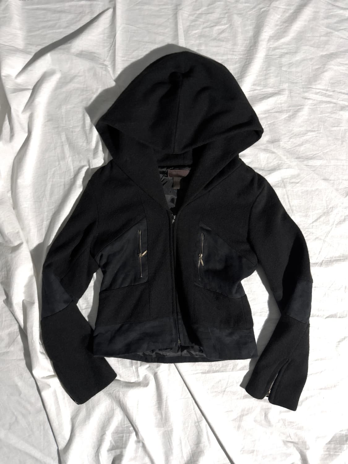 nuďé 딥 후드 크롭컷 울 자켓 상품이미지4