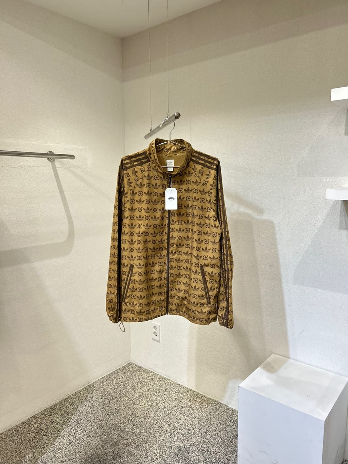 아디다스 FB 오리지널 모노 바람막이 상품이미지1