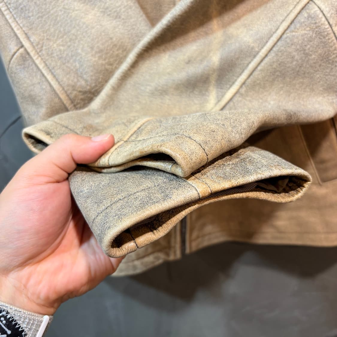 [M] GUESS 게스 빈티지 워싱 가죽 자켓 상품이미지3