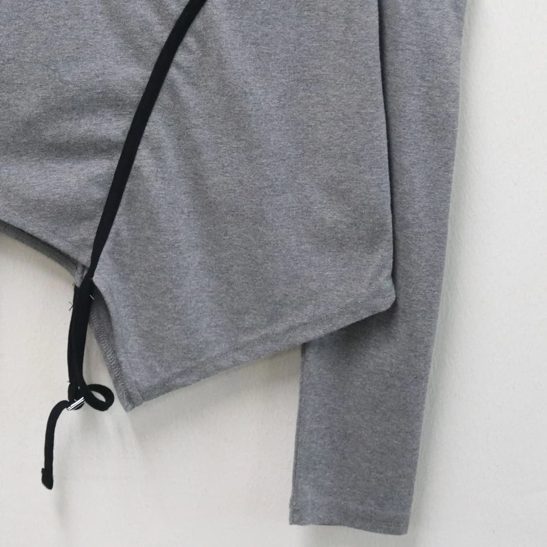 GRL 유니크 라인 원 숄더 오픈 긴팔 티셔츠 63192 상품이미지4