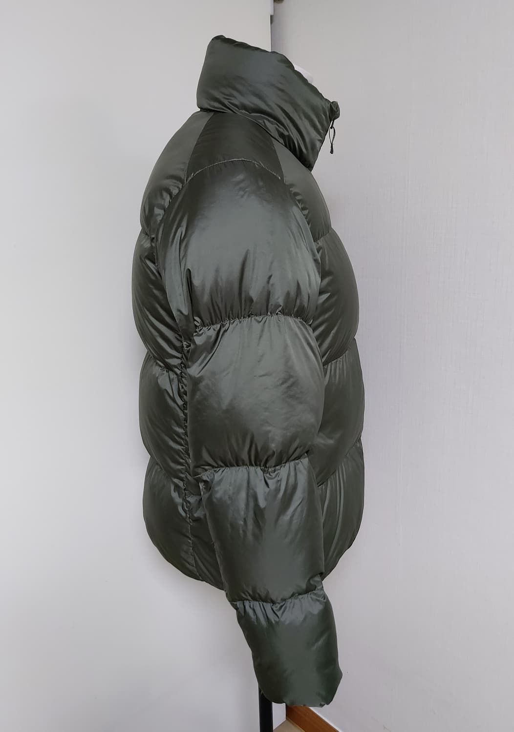 유니클로 울트라 라이트 다운 봉태규패딩(L) 상품이미지2