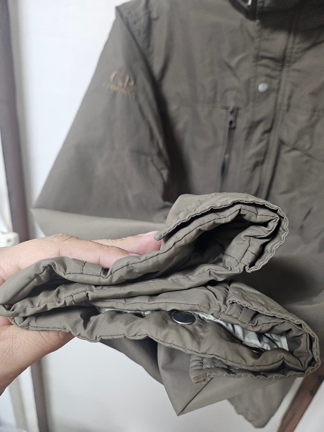 cp컴퍼니패딩 자켓 95사이즈(작은100) 상품이미지4