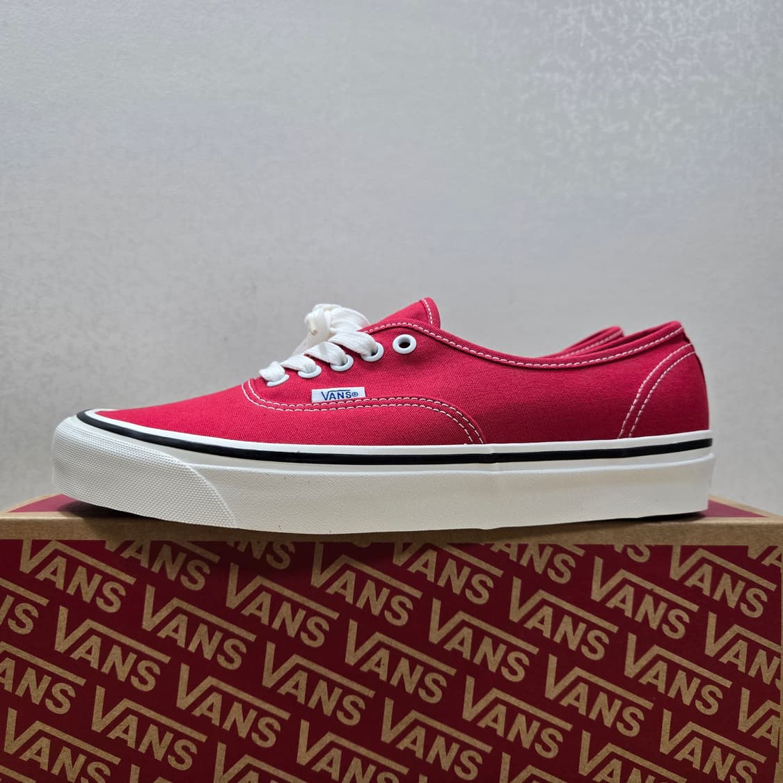 275 반스 애너하임 44dx 어센틱 레이싱레드 상품이미지3