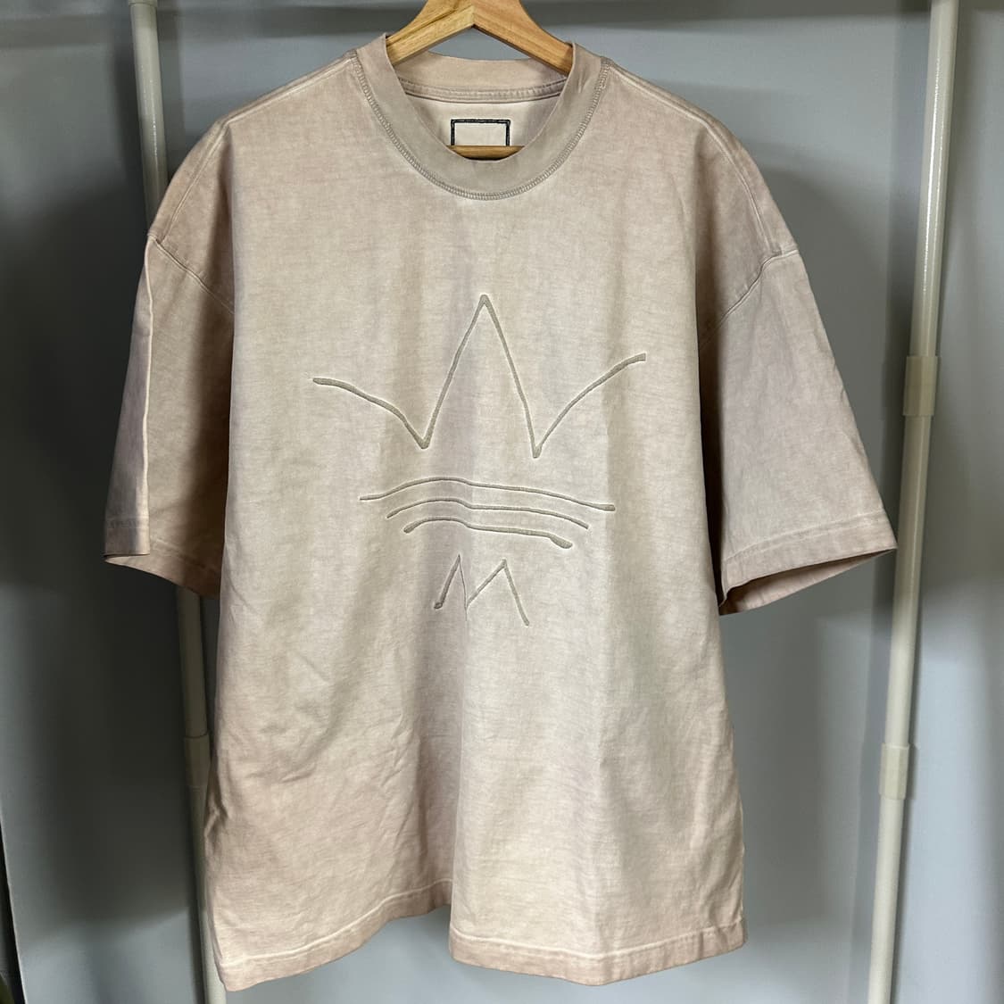 아디다스 Abstract 반팔 티셔츠 상품이미지1