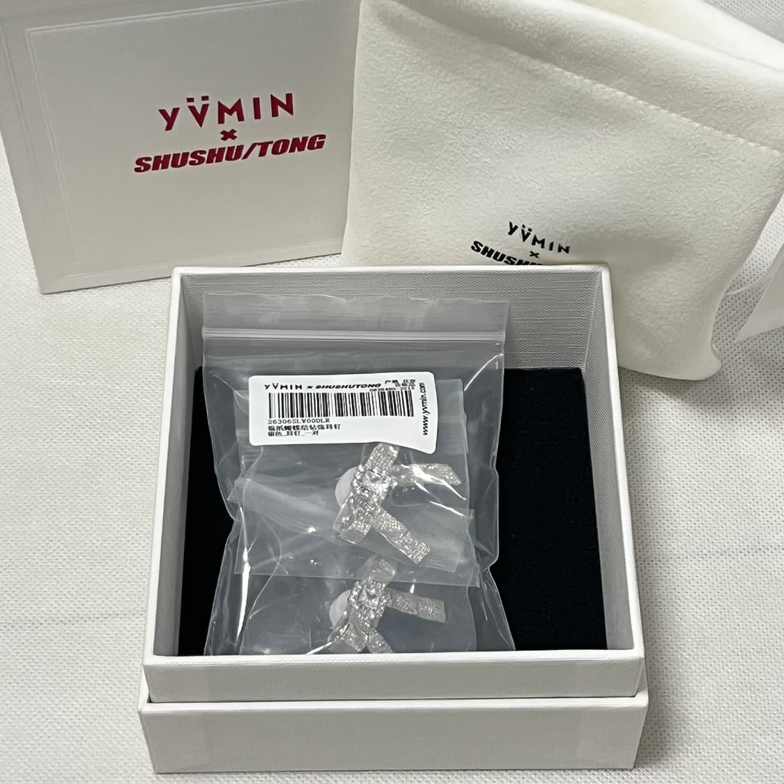 슈슈통 x YVMIN 26ss 리본 귀걸이 상품이미지4